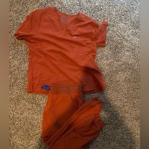 Xxl auburn Catarina and xxl auburn regular zamoras. Worn once, no rips or stains